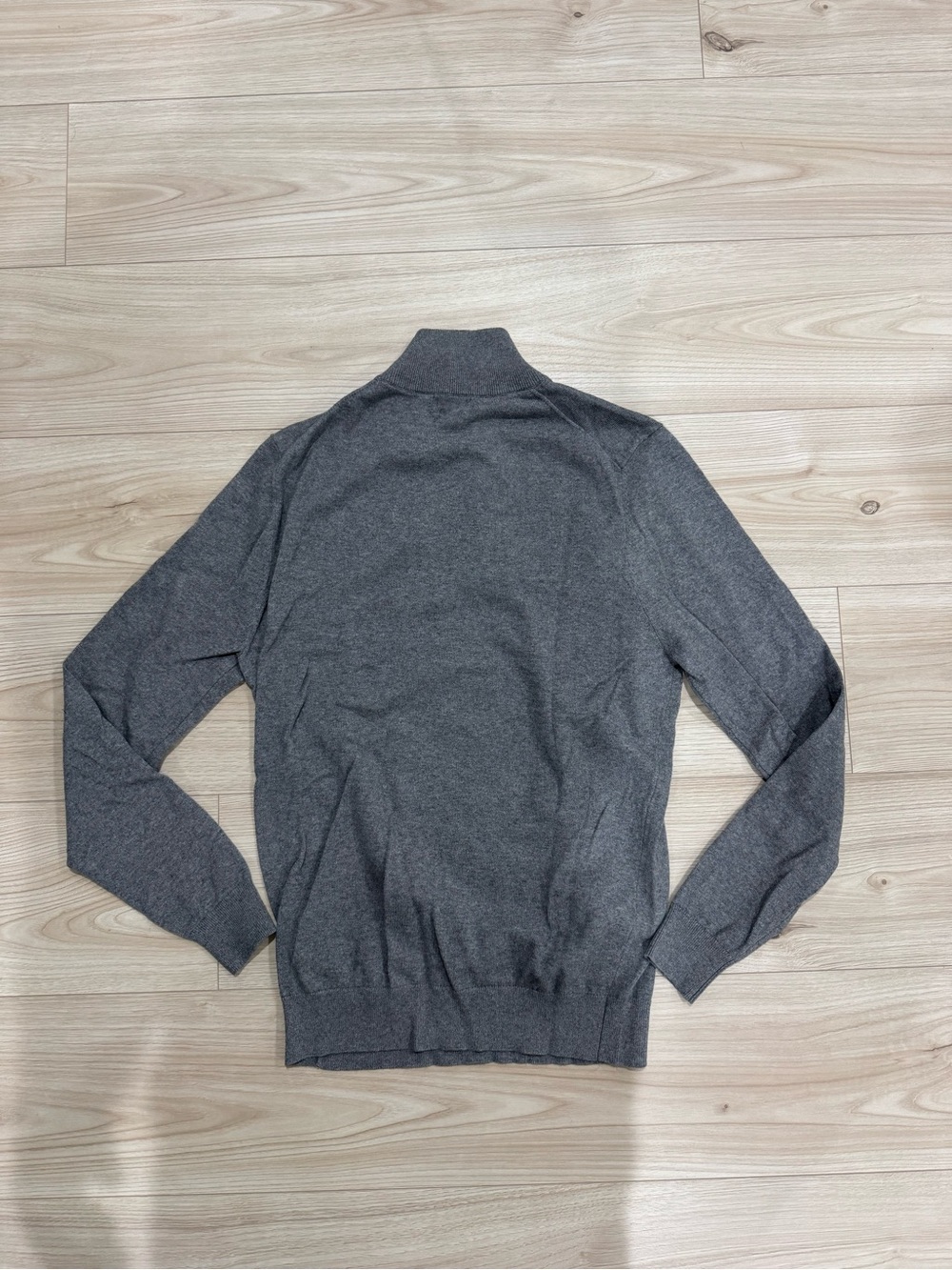 Collars & co 1/4 zip - Picture 2 of 3